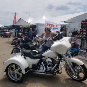 Meet your Posher, Sally